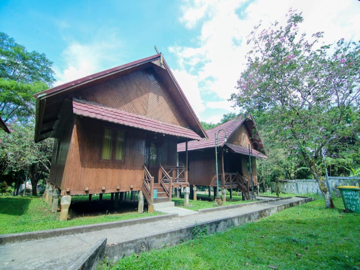 Oyo 3475 Villa Ex Mtq Pagaralam Eksteriør bilde